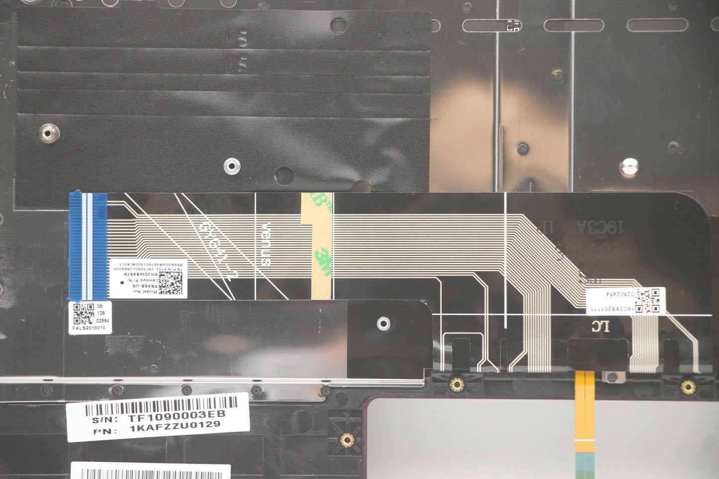 Lenovo Cover Upper Case Asm_Us Q 82A3 - 5CB1B05317