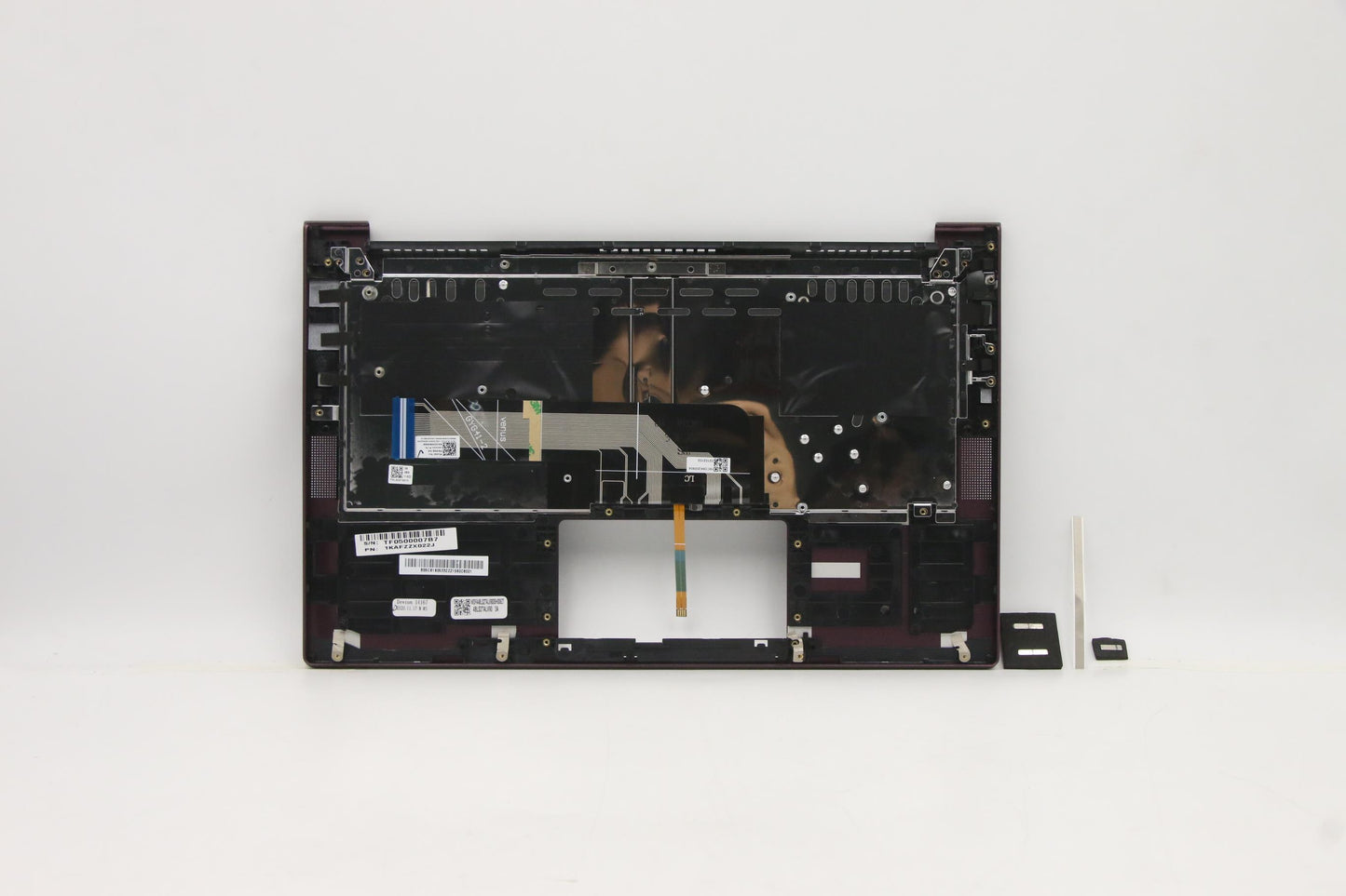 Lenovo Cover Upper Case Asm_Nd Q82A3 - 5CB1B05332