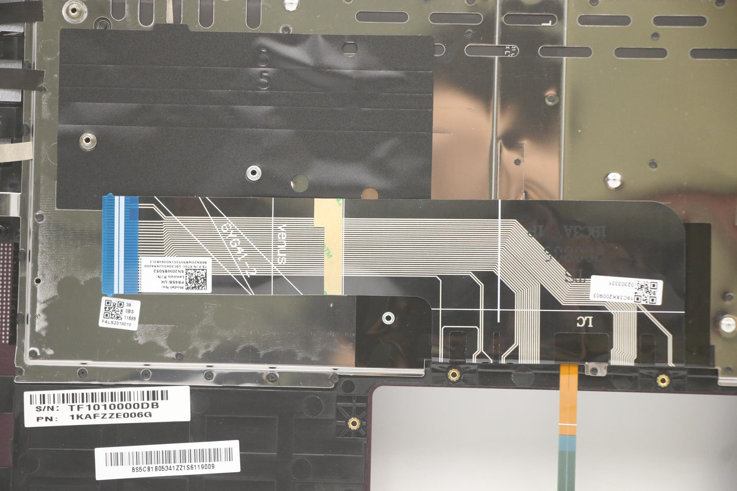 Lenovo Cover Upper Case Asm_Uk Q 82A3 - 5CB1B05341