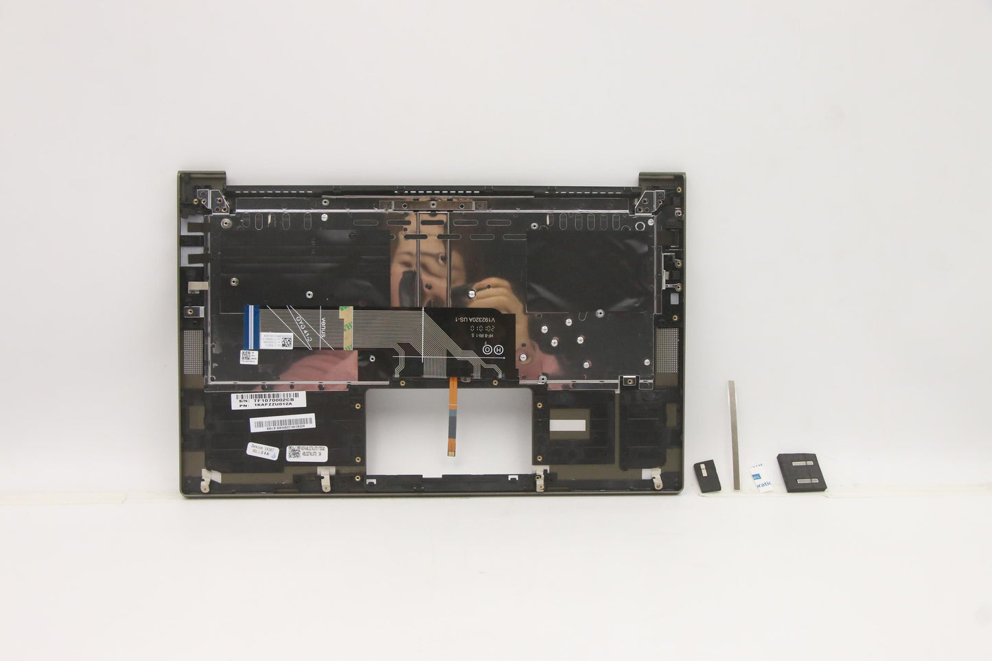 Lenovo Cover Upper Case Asm_Us Q 82A3 - 5CB1B05348