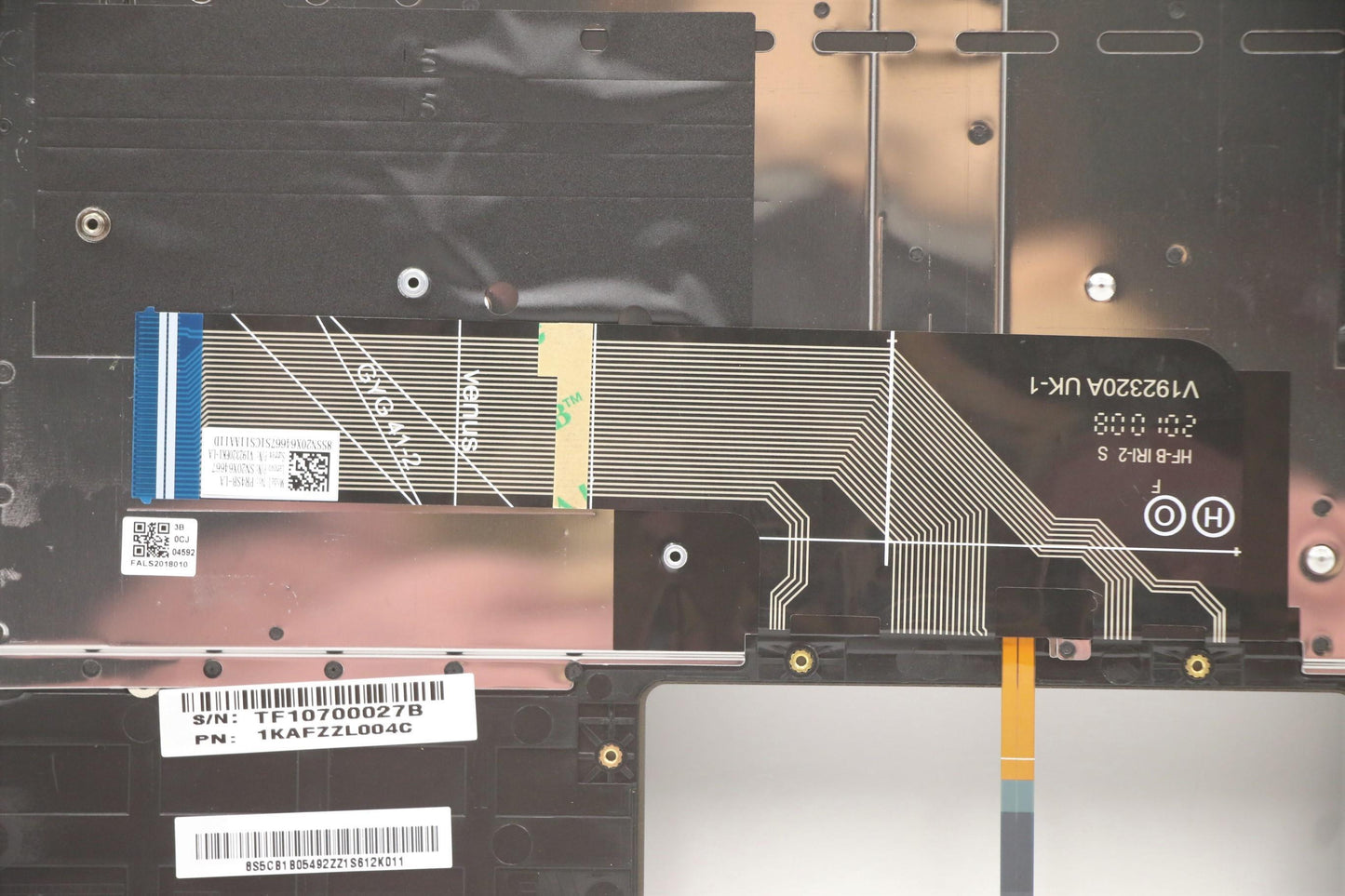 Lenovo Cover Upper Case Asm_La Q82A3 - 5CB1B05492