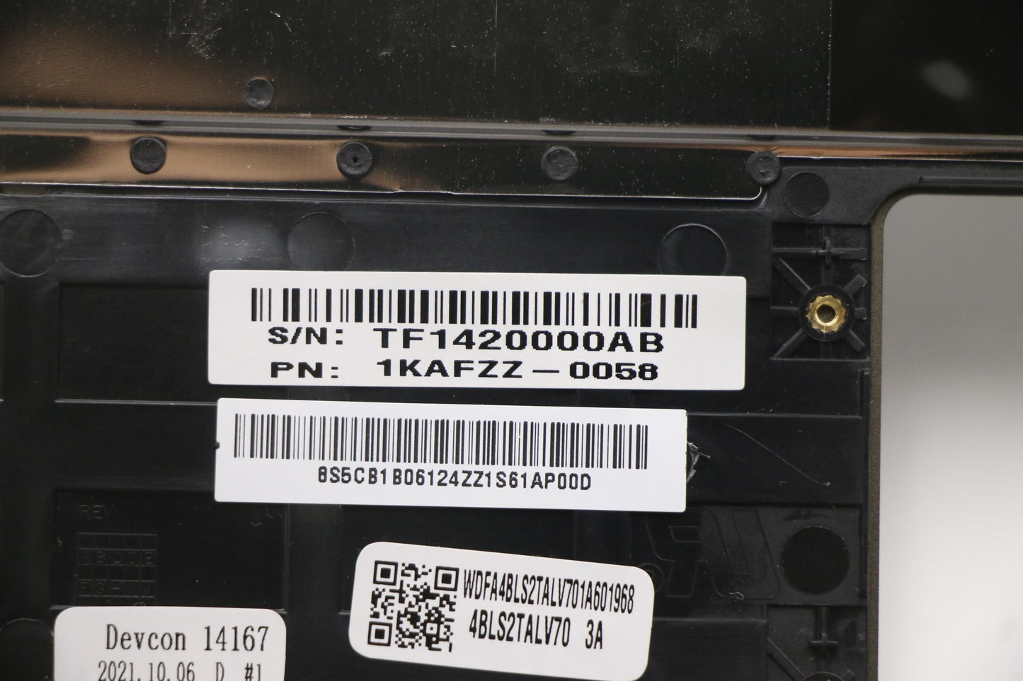 Lenovo Cover Upper Case Asm_Ti Q 82A3 - 5CB1B06124