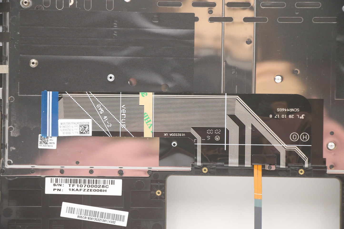 Lenovo Cover Upper Case Asm_Uk Q 82A3 - 5CB1B06130