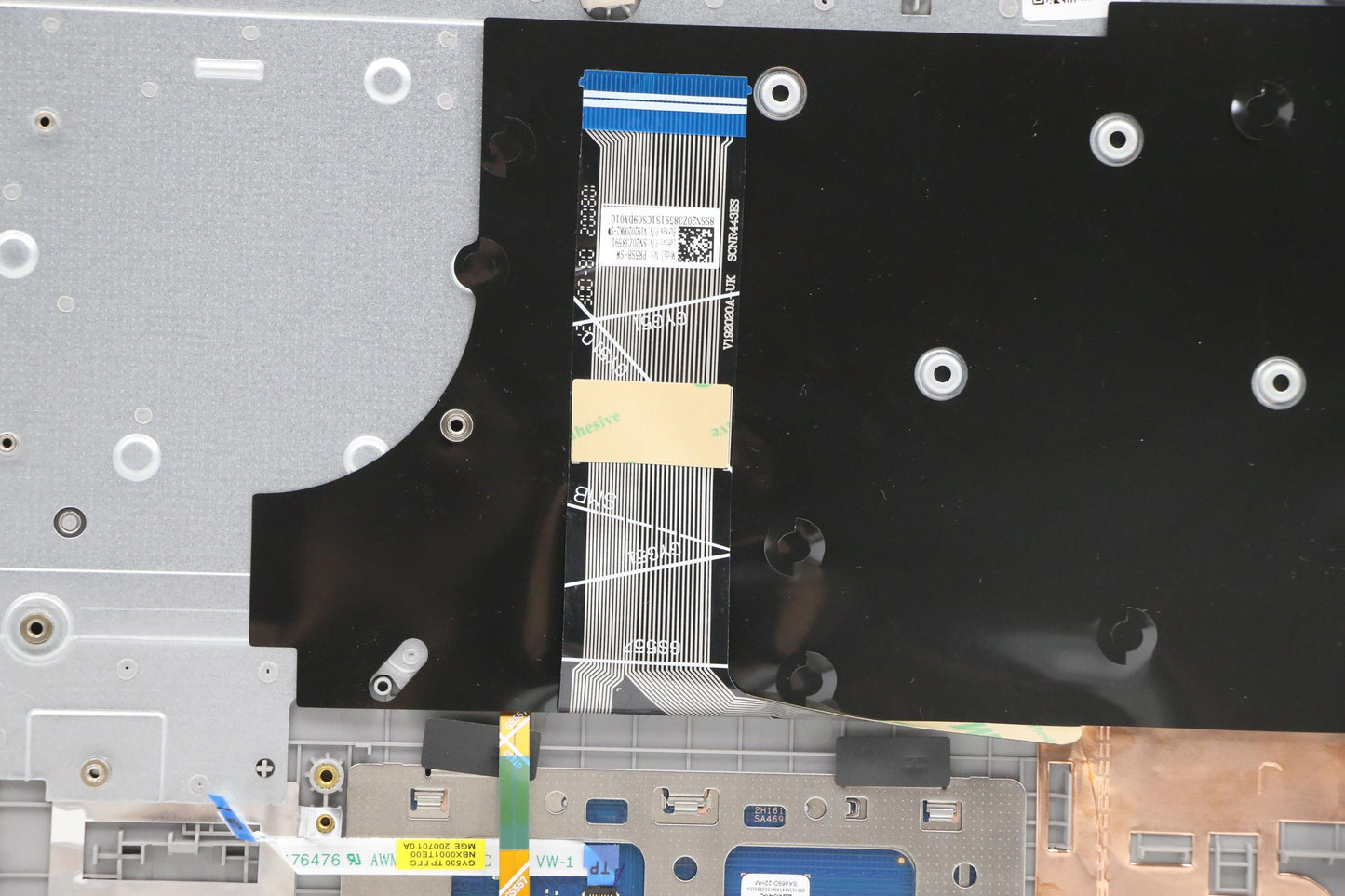 Lenovo Cover Upper Case Asm_Sws L20V3 - 5CB1B07496