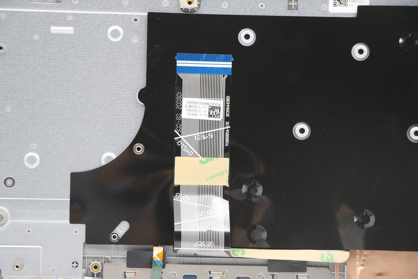 Lenovo Cover Upper Case Asm_Bel L20V3 - 5CB1B07607
