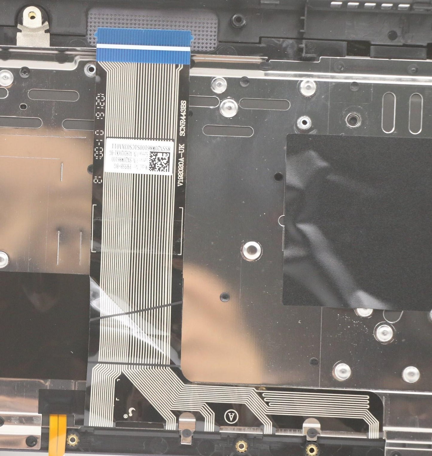 Lenovo Cover Upper Case Asm_Bu Q82Ac - 5CB1B10112