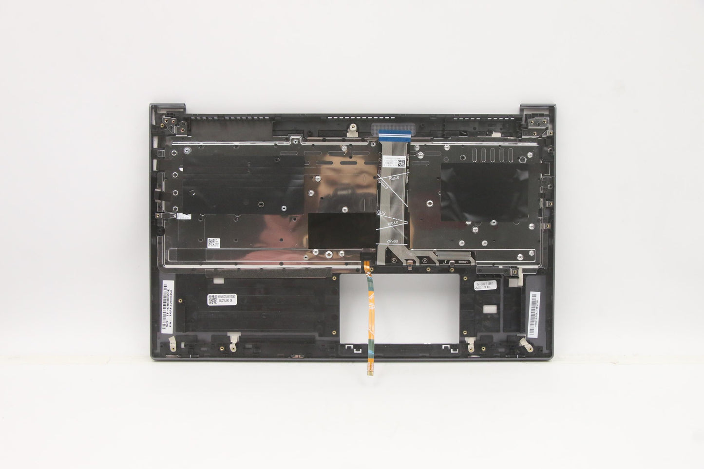 Lenovo Cover Upper Case Asm_It Q82Ac - 5CB1B10125
