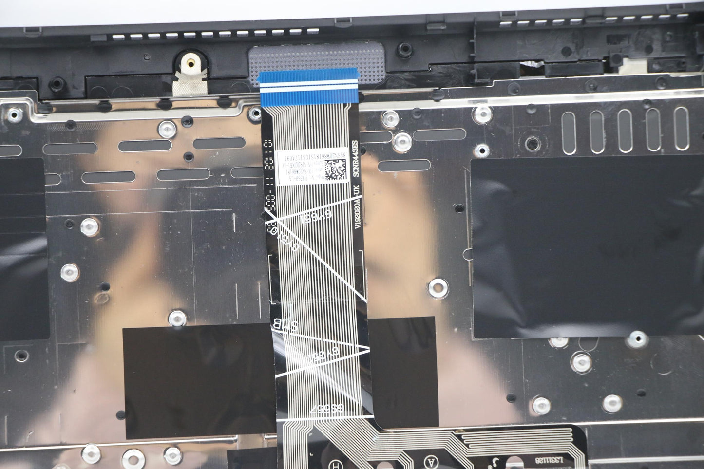 Lenovo Cover Upper Case Asm_La Q82Ac - 5CB1B10128