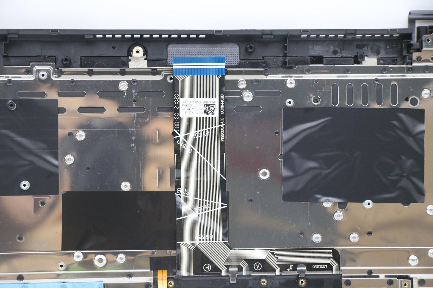 Lenovo Cover Upper Case Asm_Uk Q82Ac - 5CB1B10138
