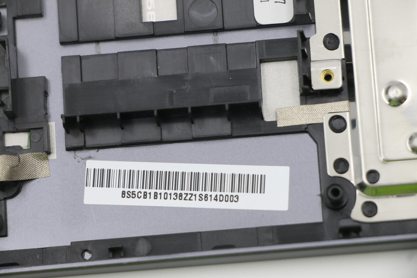 Lenovo Cover Upper Case Asm_Uk Q82Ac - 5CB1B10138