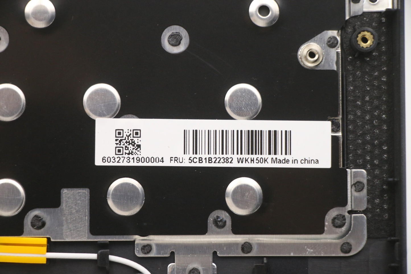 Lenovo Cover Upper Case Asm_Tc C 82Fn - 5CB1B22382