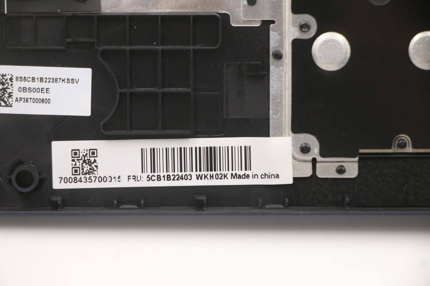 Lenovo Cover Upper Case Asm_Sws C 82F - 5CB1B22403
