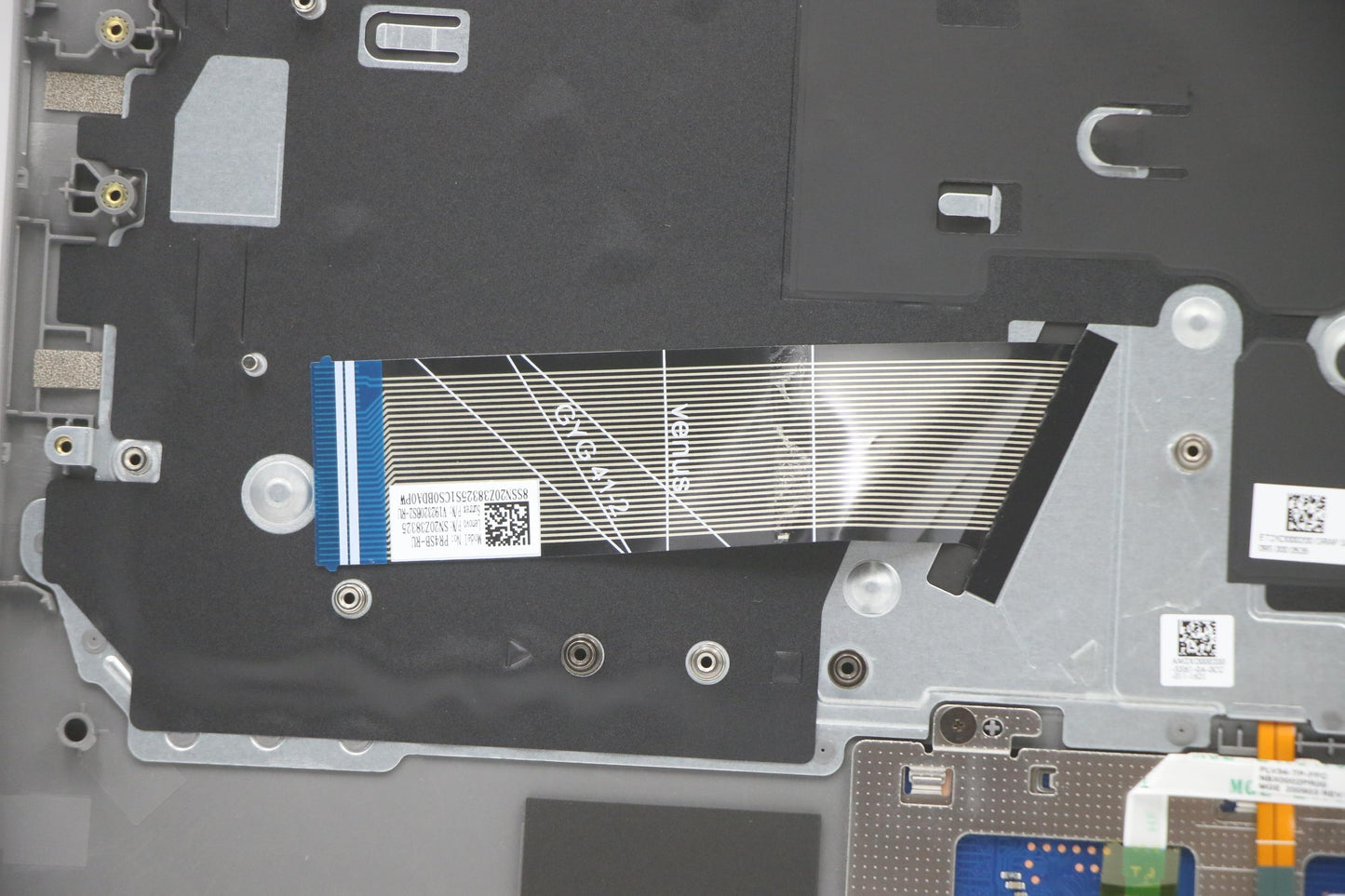 Lenovo Cover Upper Case Asm_Rus C 20V - 5CB1B33747