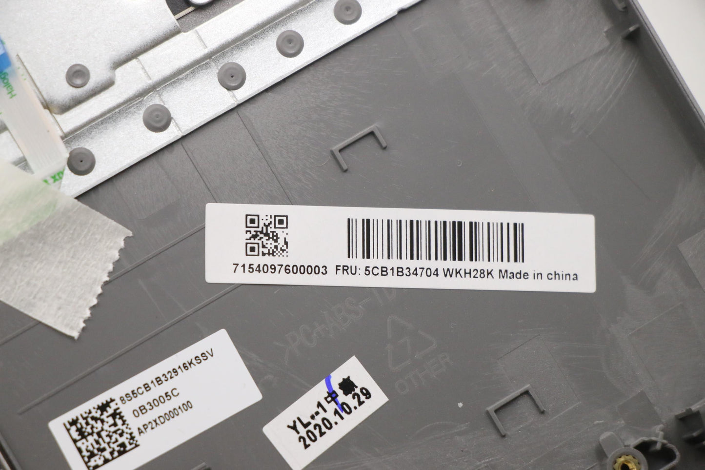Lenovo Laptop Upper Case Assembly LA Spanish - 5CB1B34704