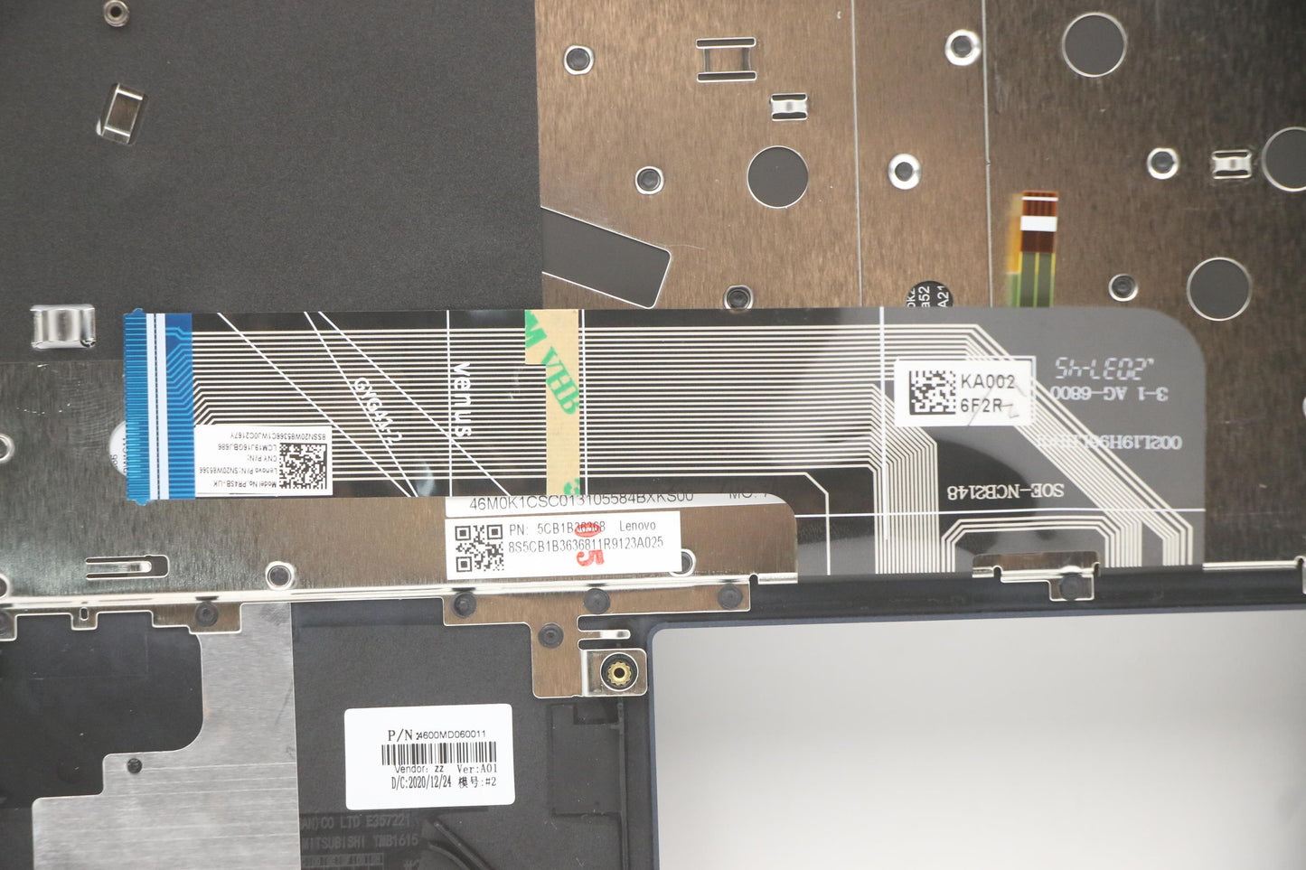 Lenovo Cover Upper Case Asm_Uke W 82H - 5CB1B36368