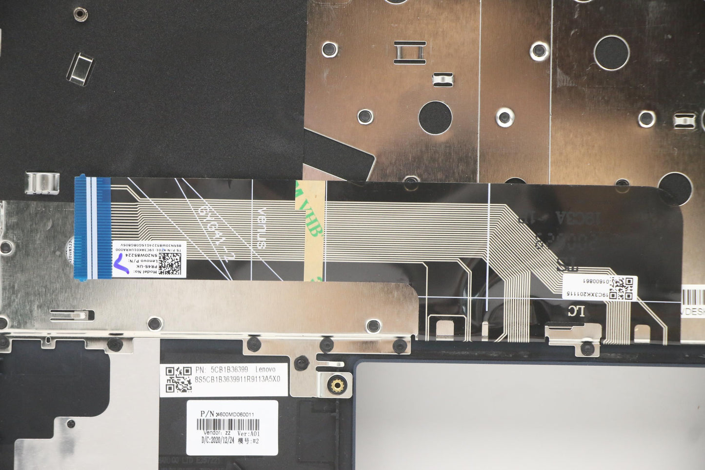 Lenovo Cover Upper Case Asm_Uke W 82H - 5CB1B36399