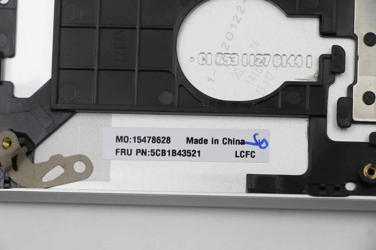 Lenovo Cover Upper Case Asm_Slv L82La - 5CB1B43521