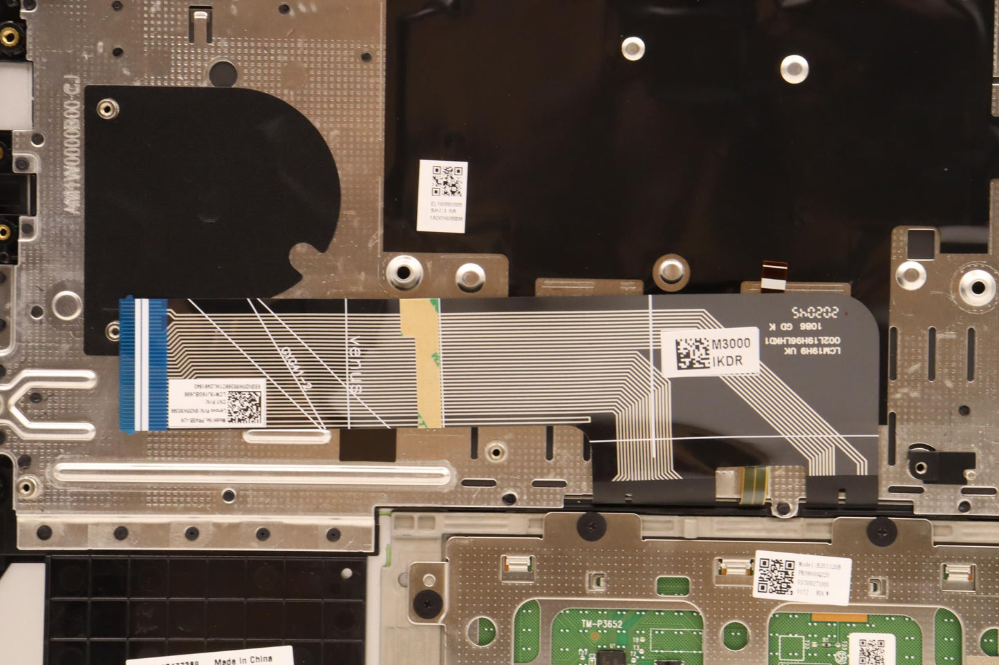 Lenovo Cover Upper Case Asm_Uke L82La - 5CB1B43527