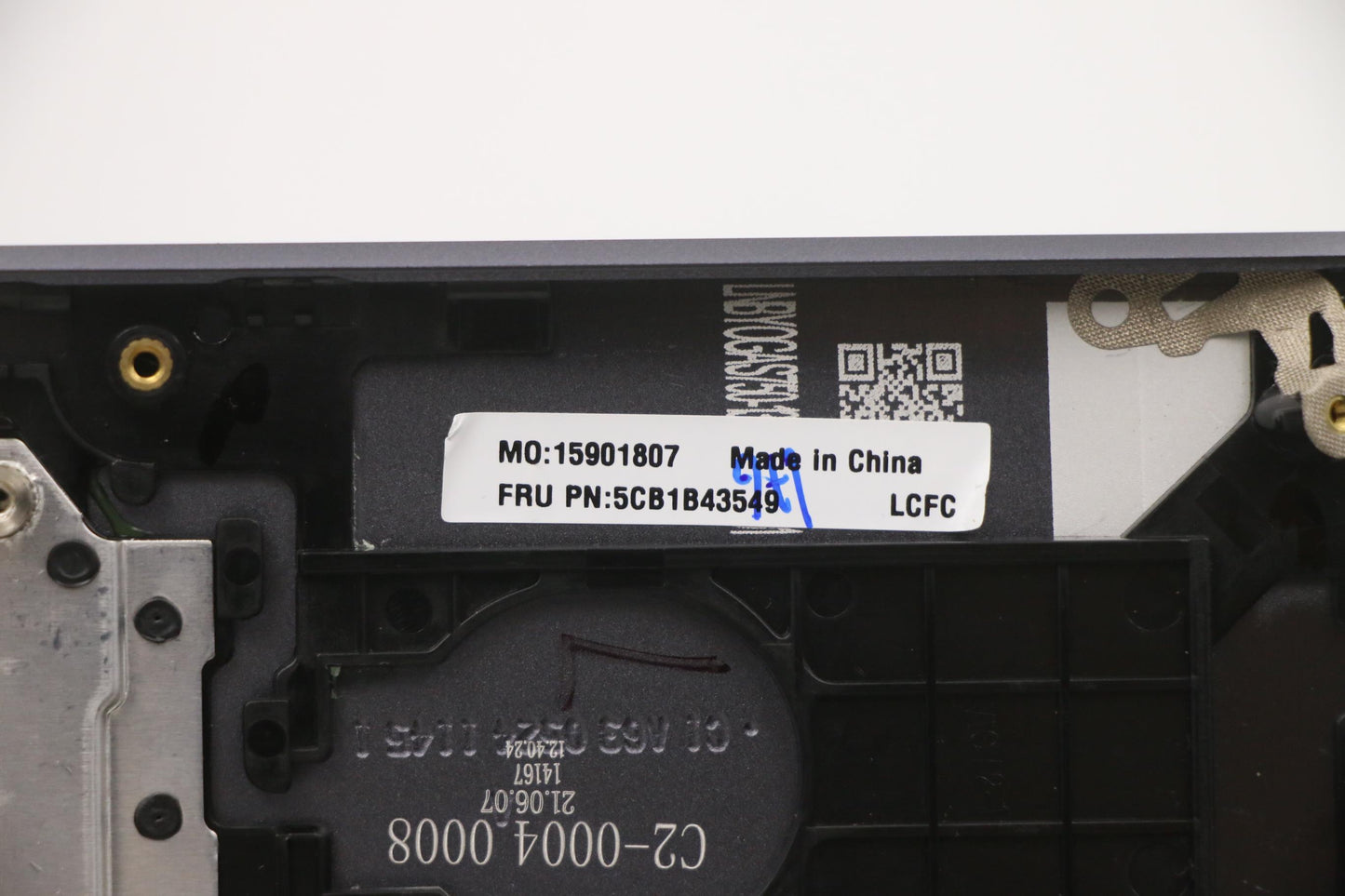 Lenovo Cover Upper Case Asm_Nordic L8 - 5CB1B43549