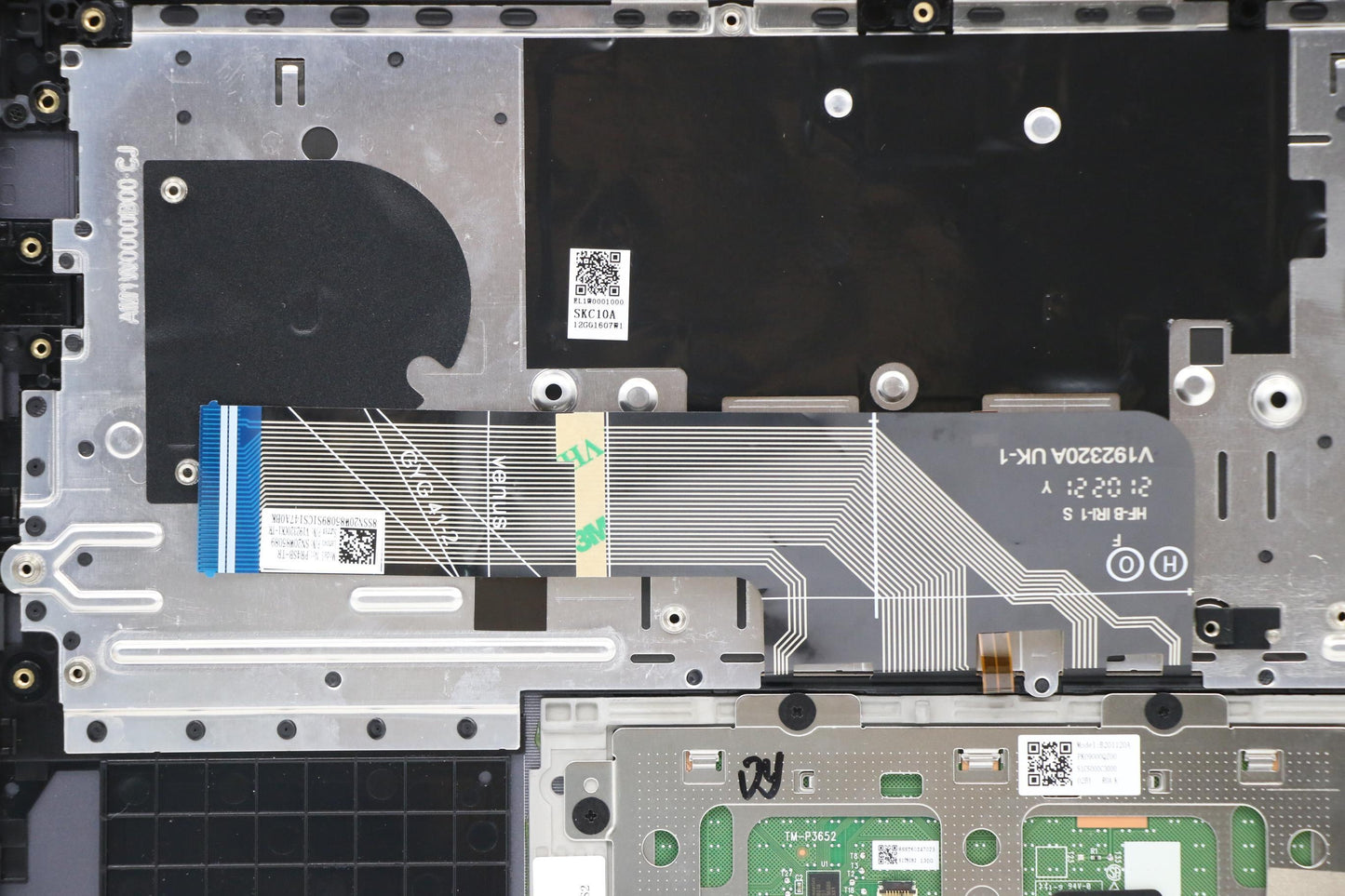 Lenovo Cover Upper Case Asm_Tur L82La - 5CB1B43557