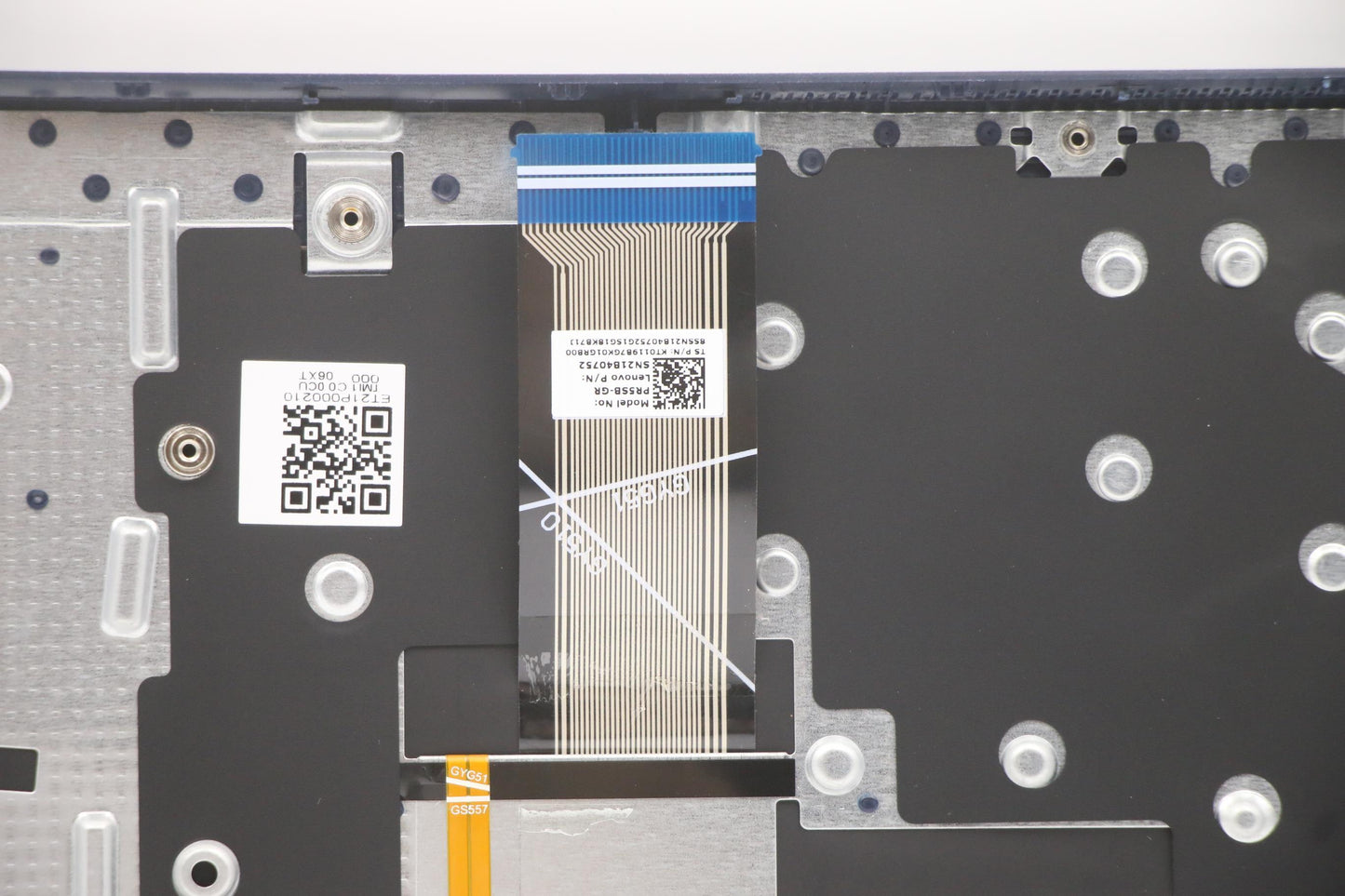 Lenovo Cover Upper Case Asm_Ger L82H8 - 5CB1B62077