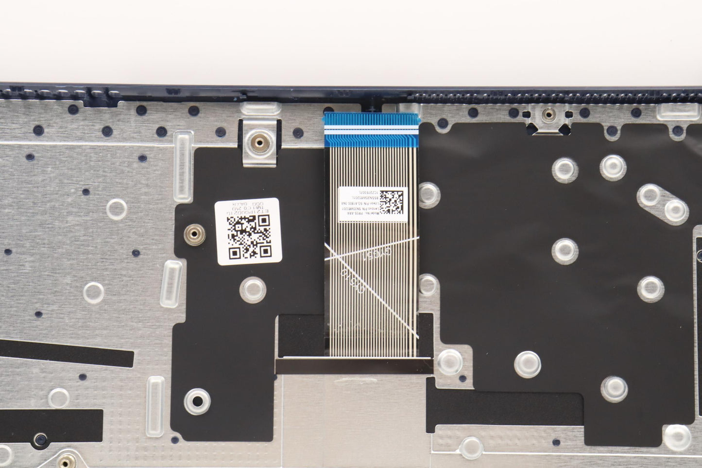 Lenovo Cover Upper Case Asm_Aral82H8F - 5CB1B64644