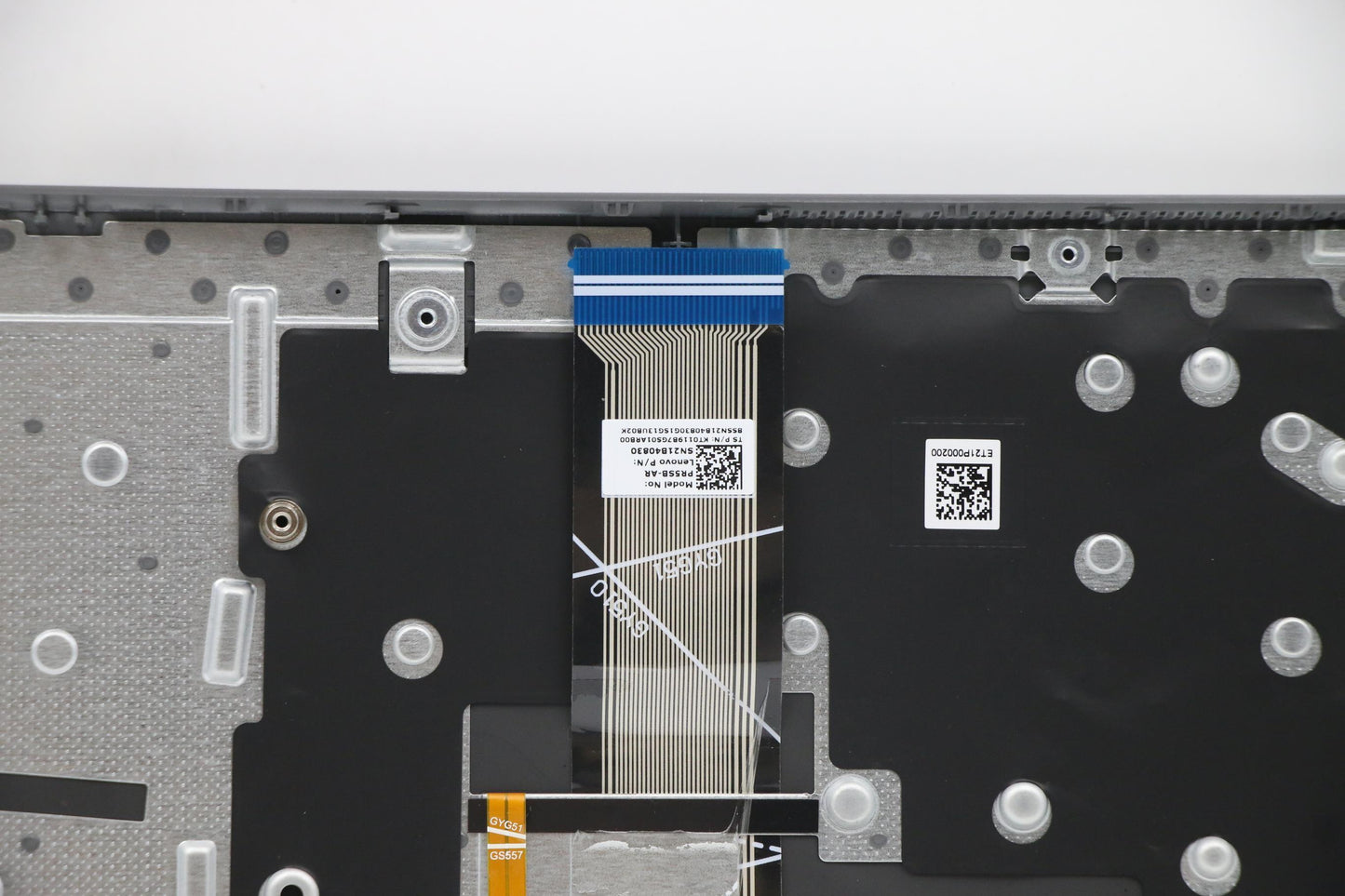 Lenovo Cover Upper Case Asm_Ara L82H8 - 5CB1B64660