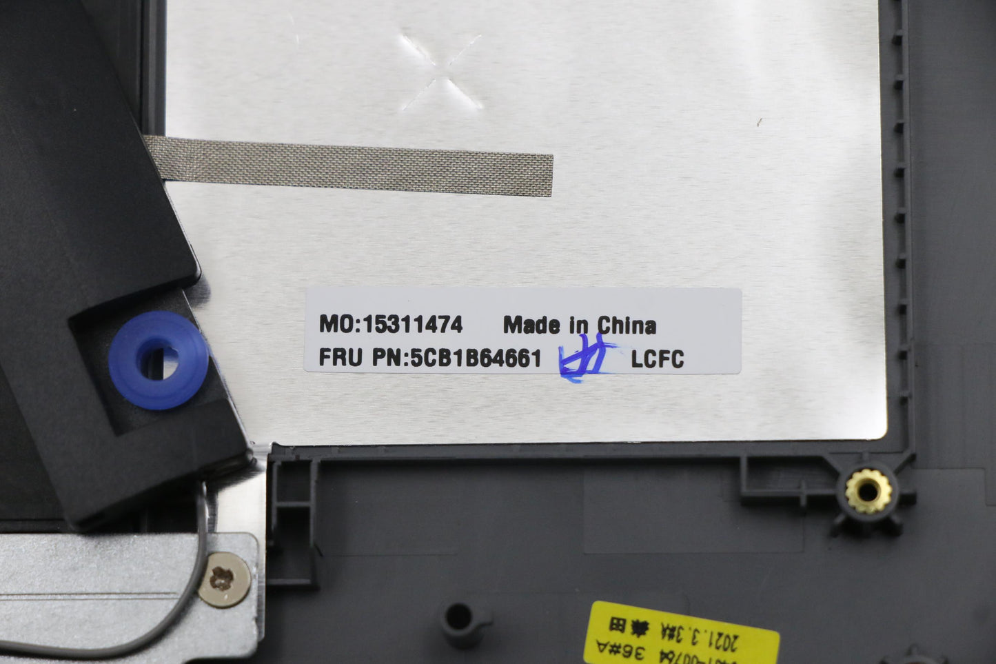 Lenovo Cover Upper Case Asm_Bel L82H8 - 5CB1B64661