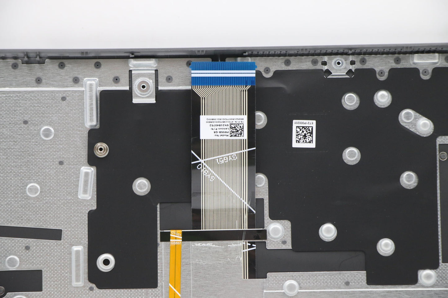 Lenovo Cover Upper Case Asm_Ger L82H8 - 5CB1B65444
