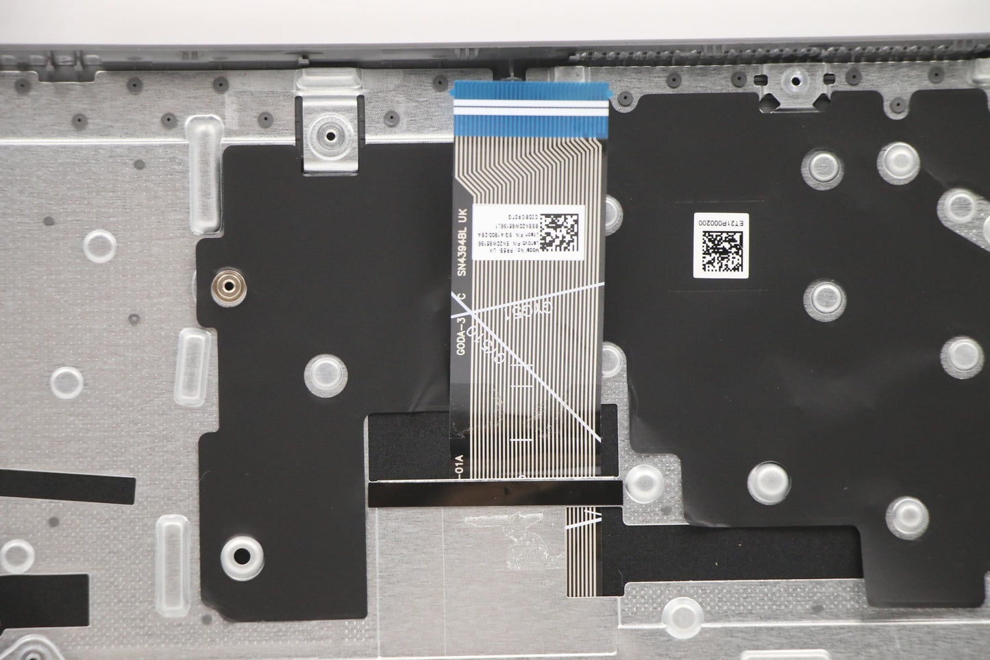 Lenovo Cover Upper Case Asm_Ukel82H8F - 5CB1B65662