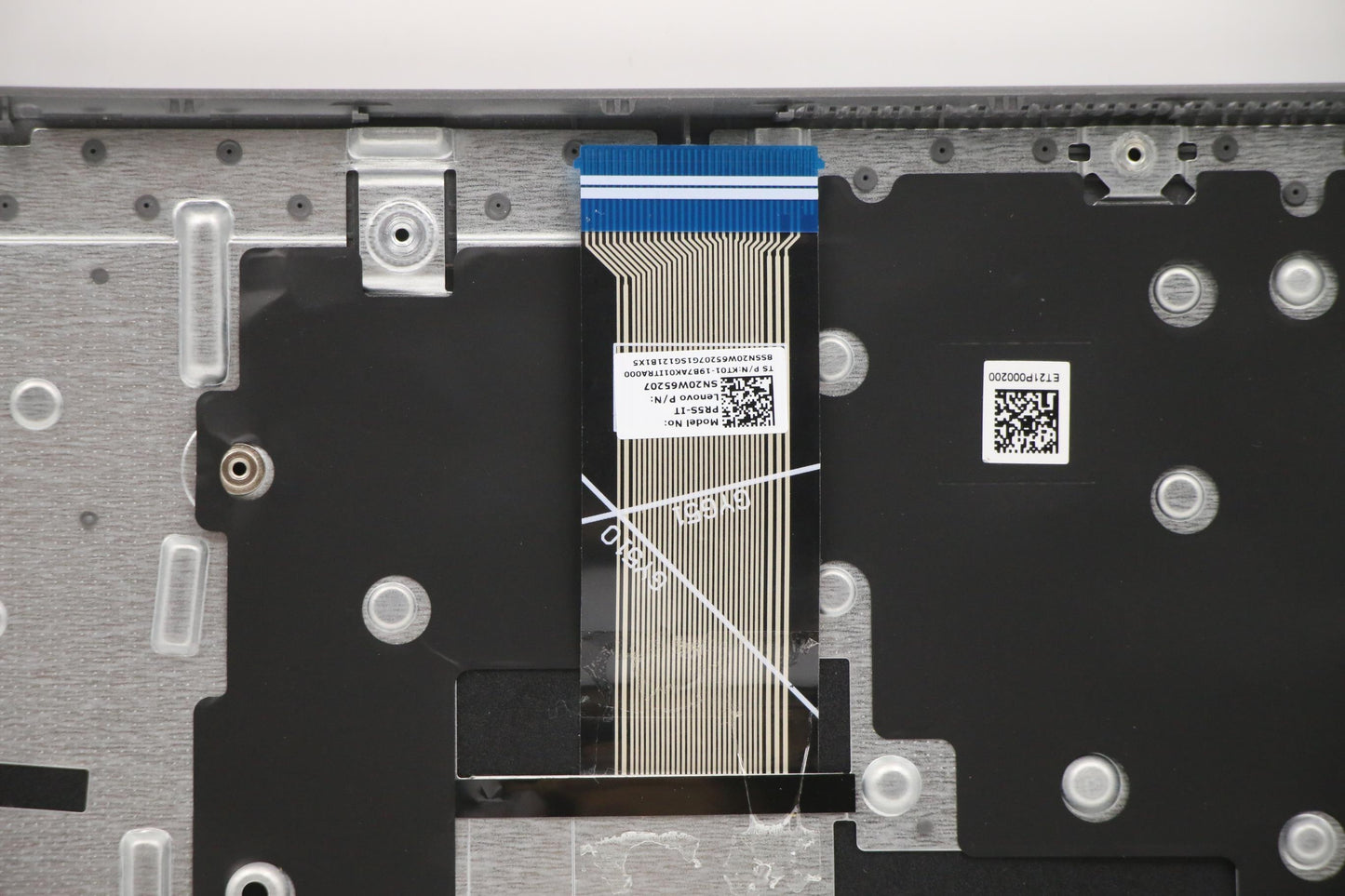 Lenovo Cover Upper Case Asm_Ital82H8F - 5CB1B65663