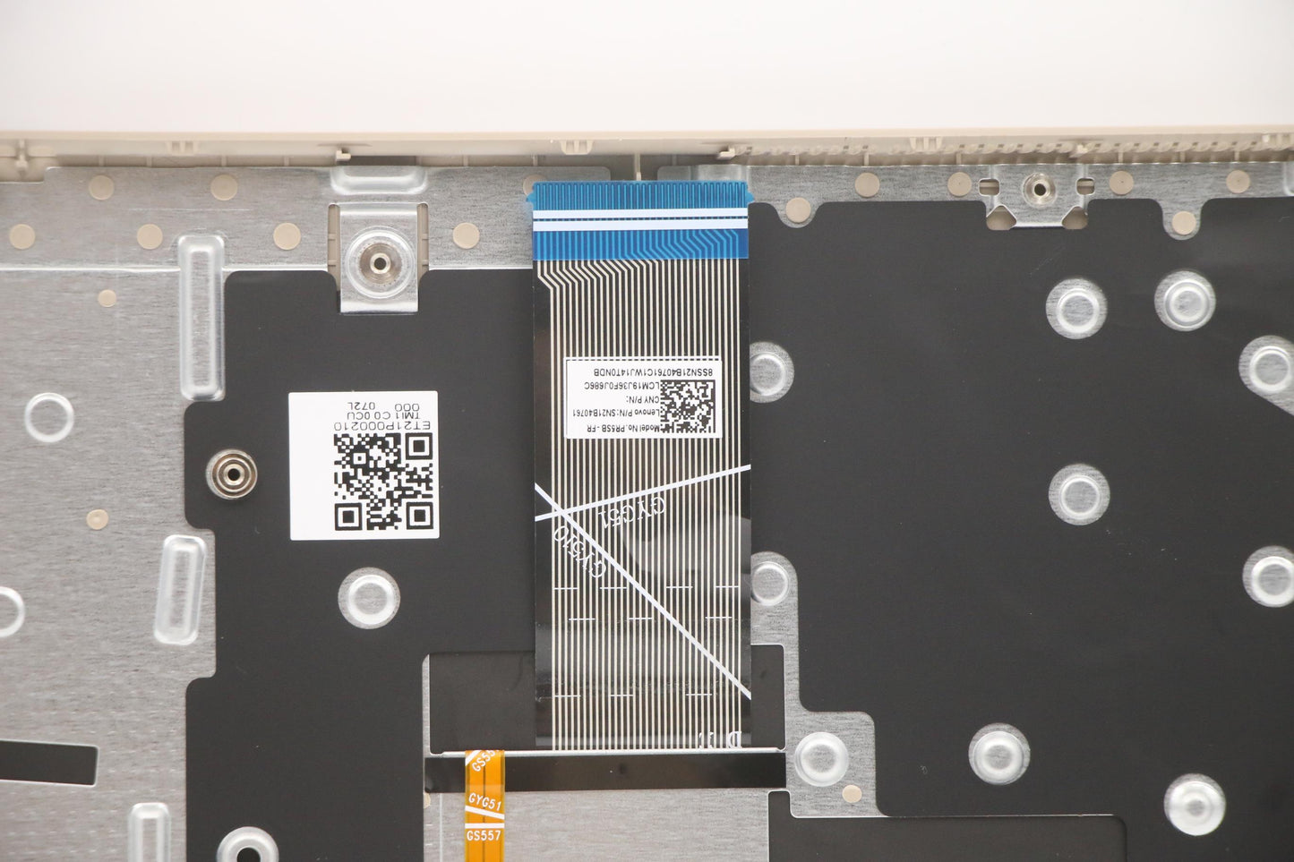 Lenovo Cover Upper Case Asm_Fral82H8F - 5CB1B69009