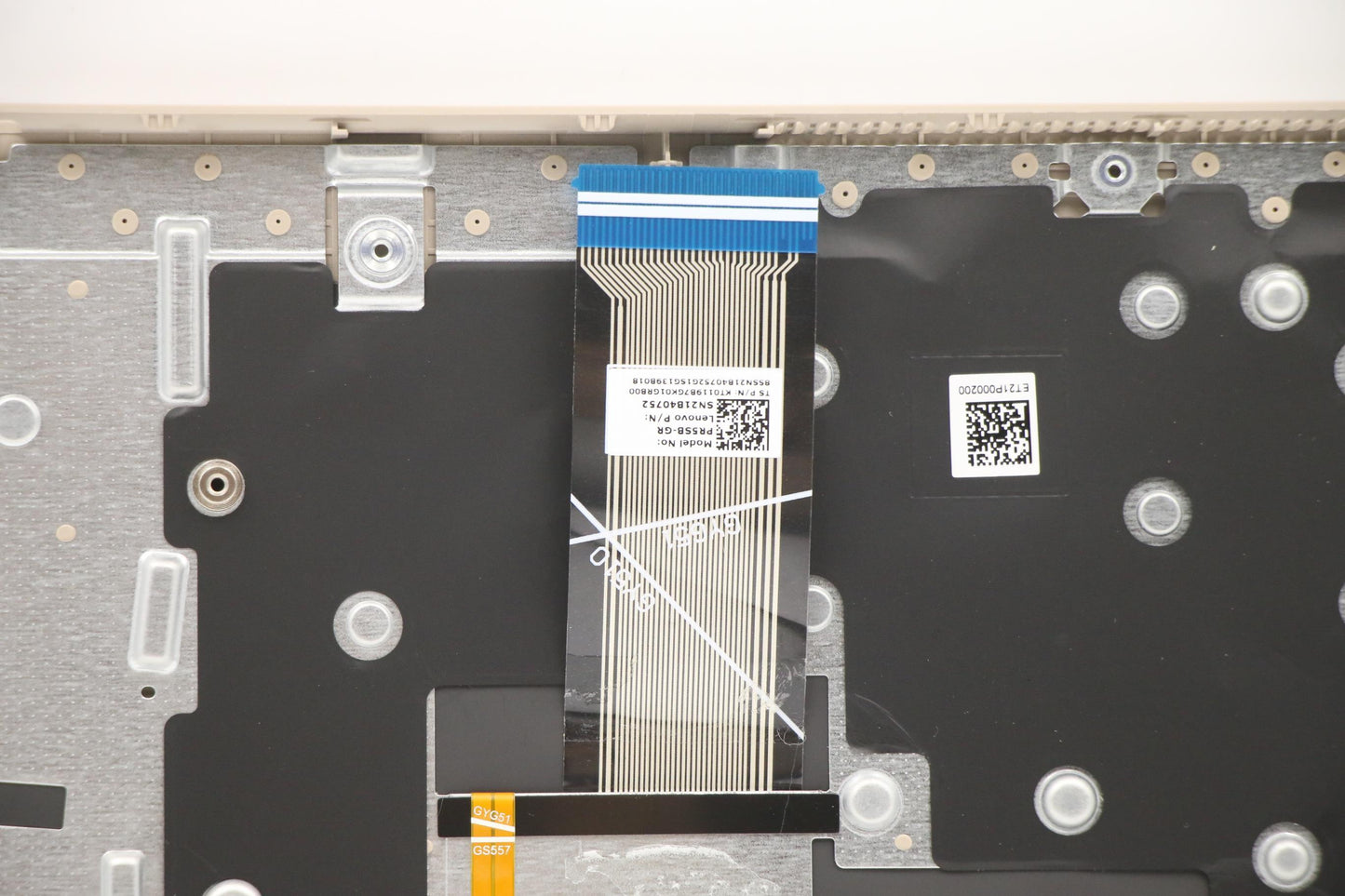 Lenovo Cover Upper Case Asm_Ger L82H8 - 5CB1B69012