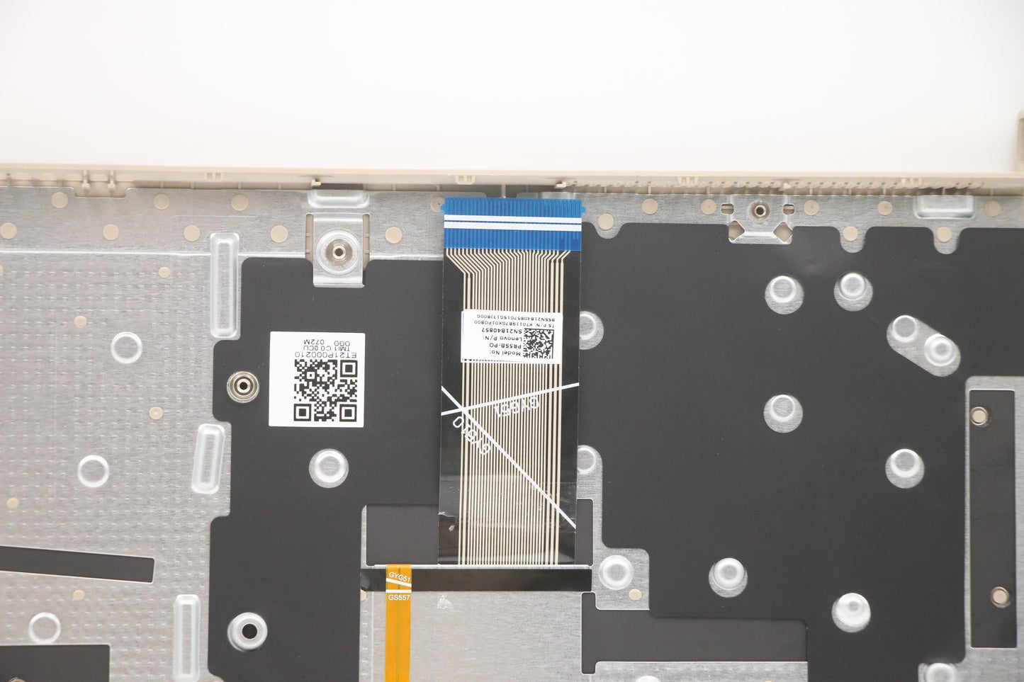 Lenovo Cover Upper Case Asm_Por L82H8 - 5CB1B69022