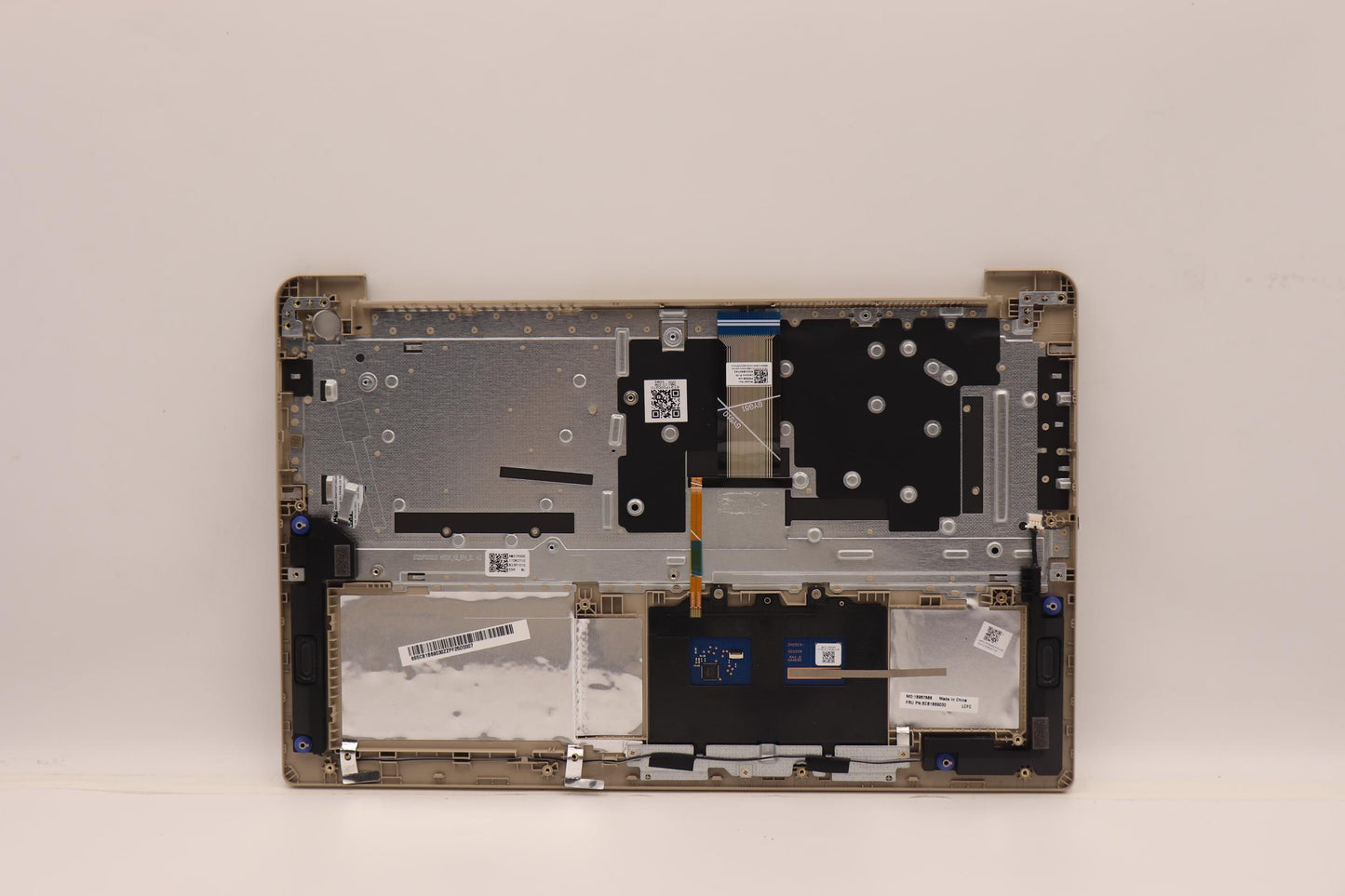Lenovo Cover Upper Case Asm_Uke L82H8 - 5CB1B69030
