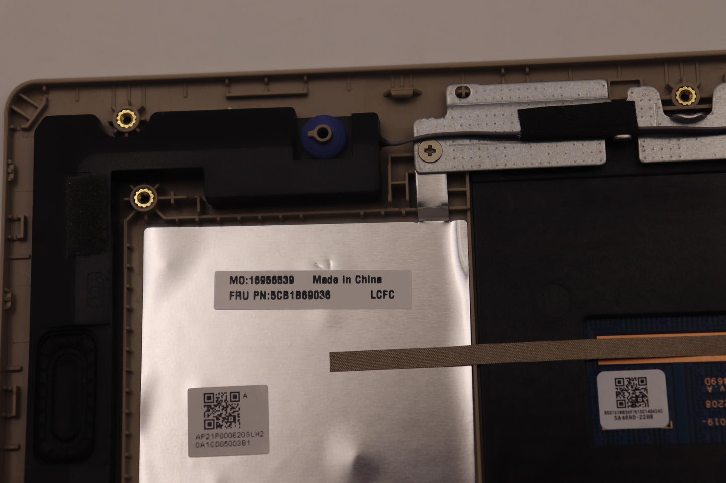 Lenovo Cover Upper Case Asm_Spal82H8F - 5CB1B69036