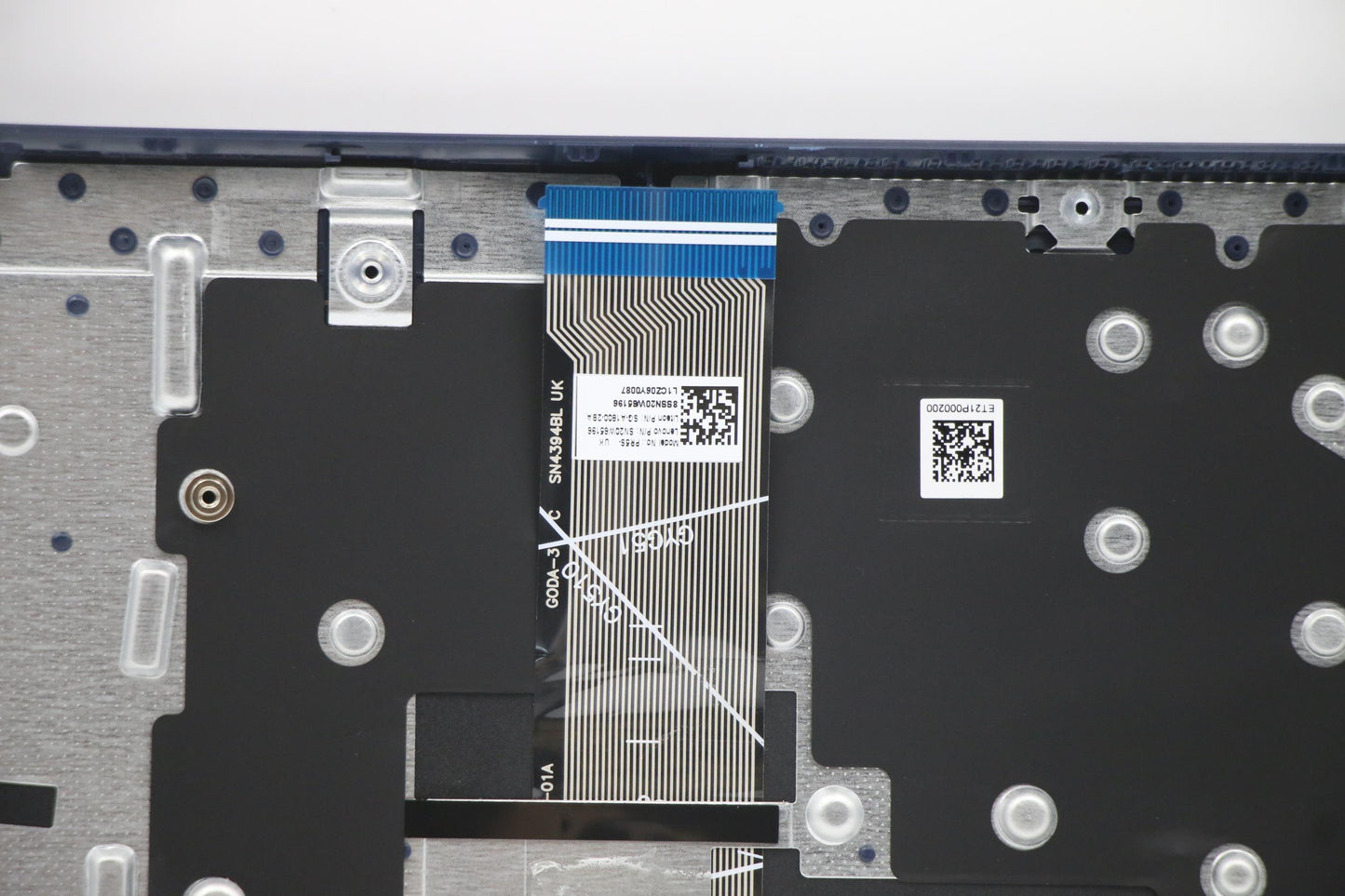 Lenovo Cover Upper Caseasm_Ukel82H8Nf - 5CB1B69095
