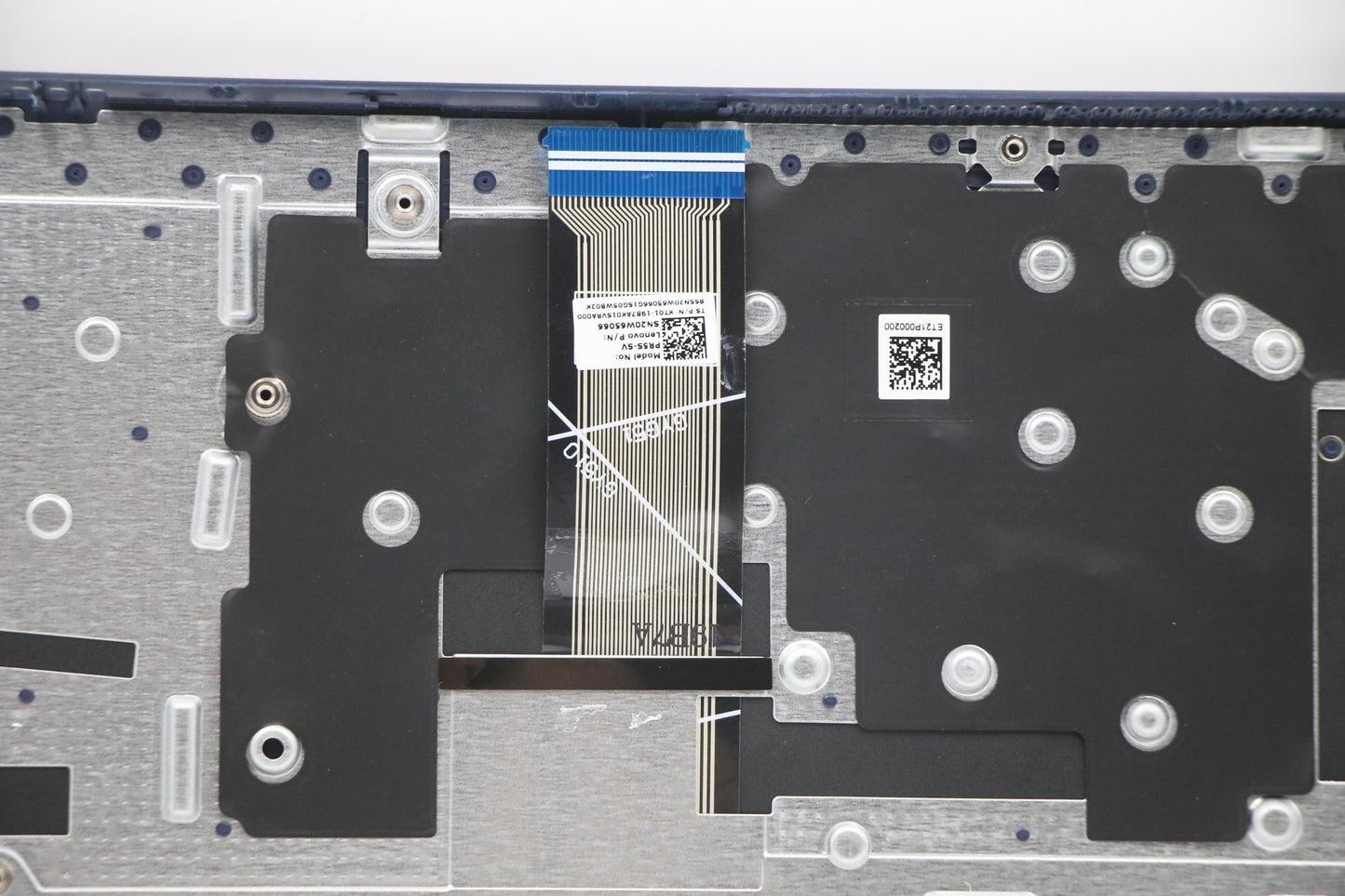 Lenovo Cover Upper Caseasm_Slvl82H8Nf - 5CB1B69116