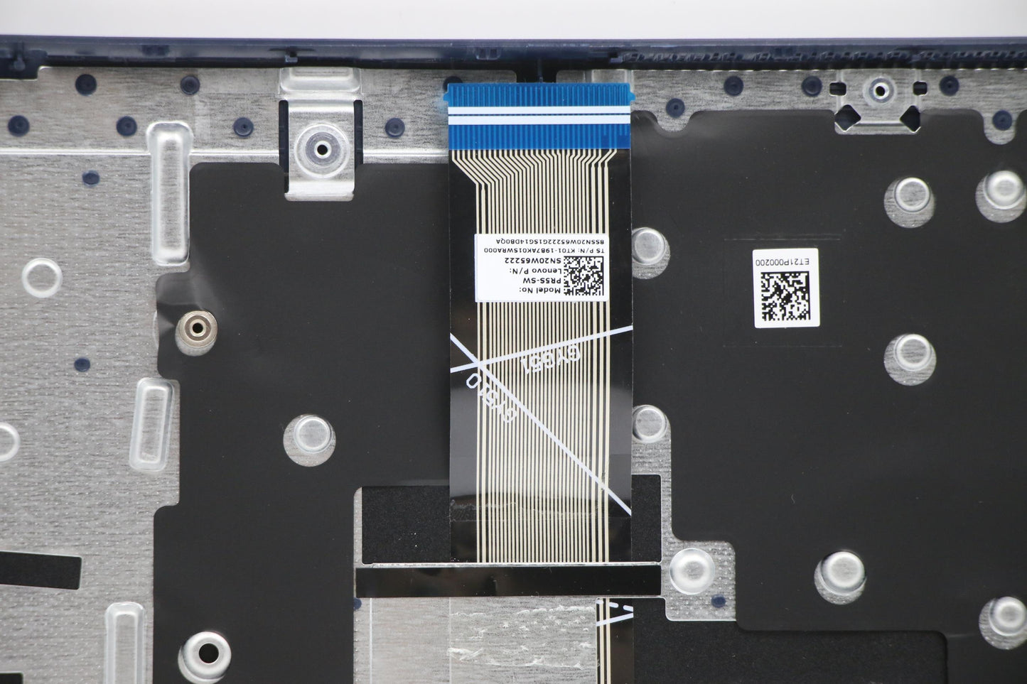 Lenovo Cover Upper Caseasm_Swsl82H8Nf - 5CB1B69117
