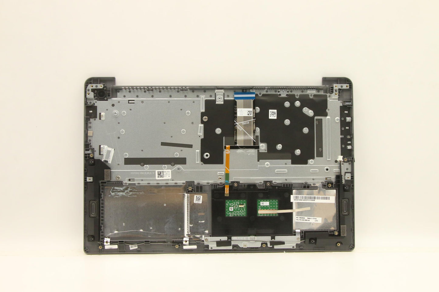 Lenovo Cover Upper Case Asm_Rusl82H8N - 5CB1B69145