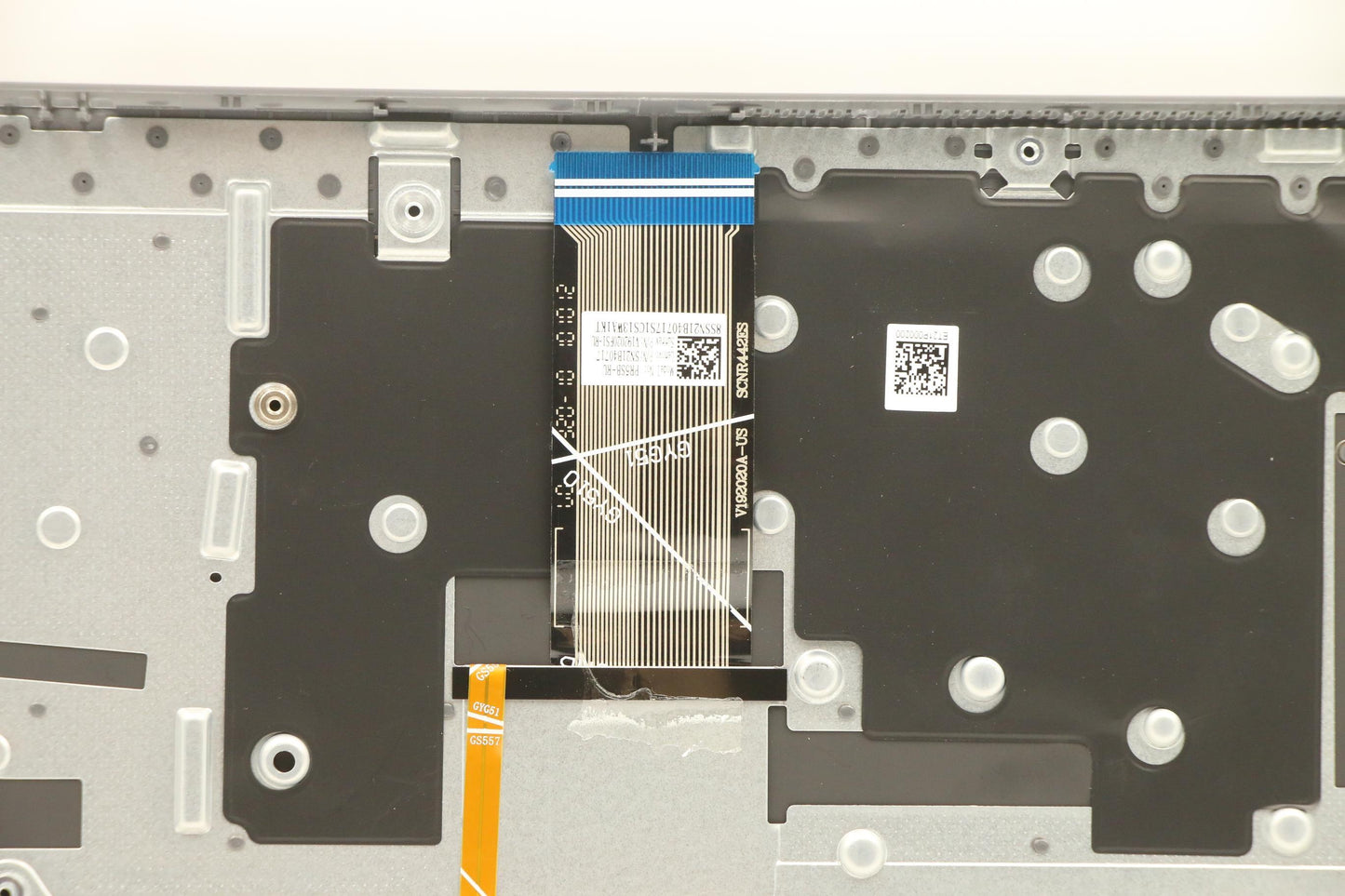 Lenovo Cover Upper Case Asm_Rusl82H8N - 5CB1B69145