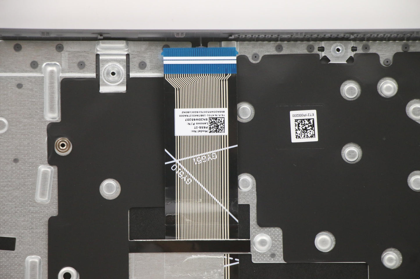 Lenovo Cover Upper Caseasm_Ital82H8Nf - 5CB1B69157