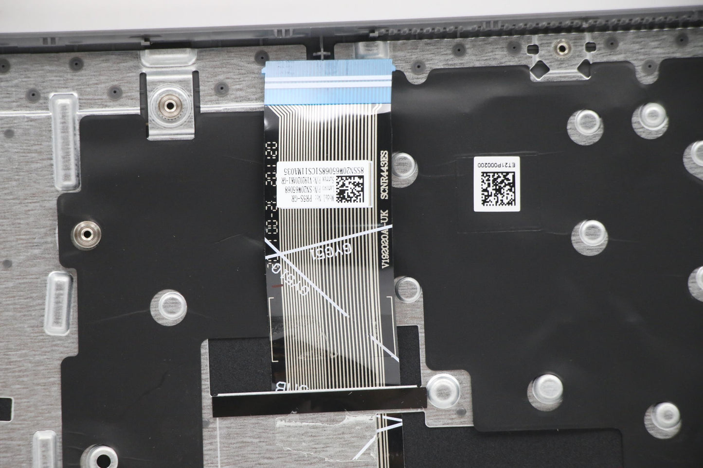Lenovo Cover Uppercaseasm_Gerl82H8Nfp - 5CB1B69236