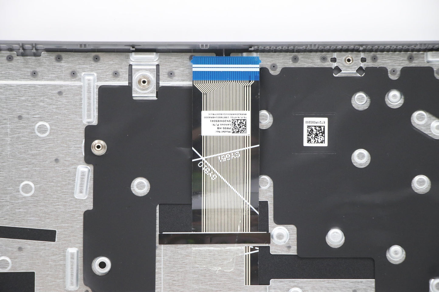 Lenovo Cover Upper Caseasm_Hbwl82H8Nf - 5CB1B69240