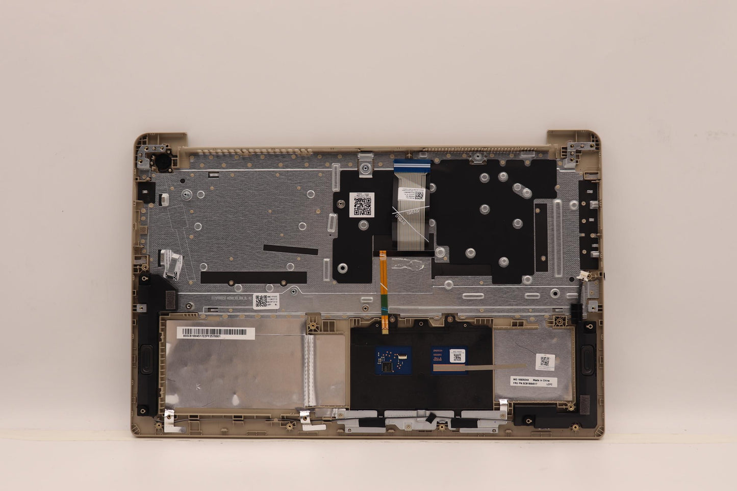Lenovo Cover Upper Case Asm_Porl82H8N - 5CB1B84517