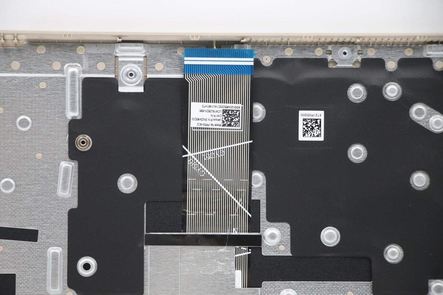 Lenovo Cover Uppercaseasm_Nordicl82H8 - 5CB1B84547