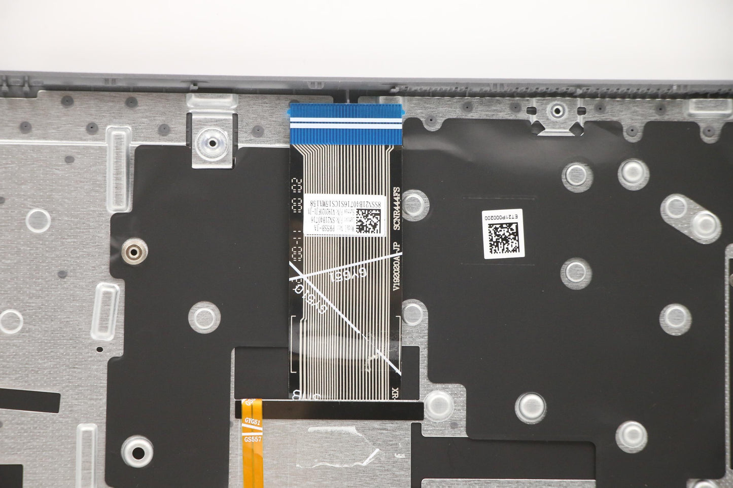 Lenovo Cover Upper Case Asm_Jpn L82H8 - 5CB1B95950