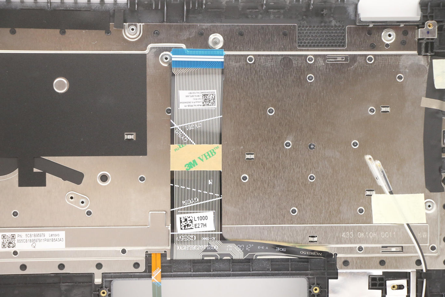 Lenovo Cover Upper Case Asm_Fra W 82H - 5CB1B95979