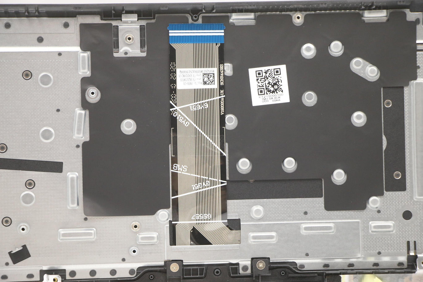 Lenovo Cover Upper Case Asm_La Spa L8 - 5CB1B96497