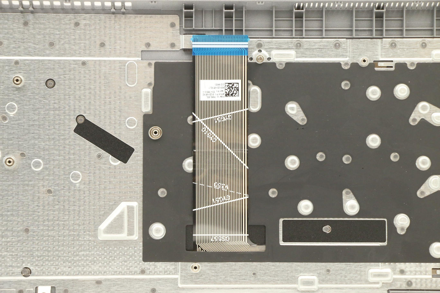 Lenovo Cover Upper Case Asm_Bel L82H9 - 5CB1B96609